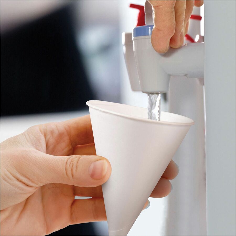 Solo Eco-Forward 4 oz Treated Paper Cone Water Cups - 4 fl oz - Cone - White - Paper - Cold Drink - 200/Pack - 25 / Carton