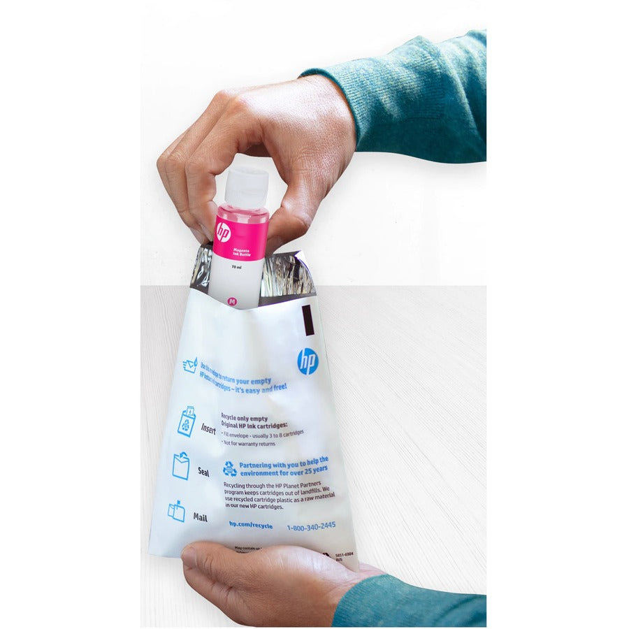 HP 31 70-ml Cyan Original Ink Bottle, 1VU26AN - Alternate-Image1