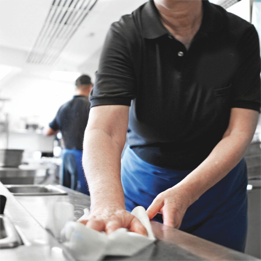 TORK Centerfeed Paper Towel White M2 - 2 Ply11.82" Length - 600 Sheets/Roll - 7.80" Roll Diameter - 2 29/32" Core - White - Fiber - 6 / Carton