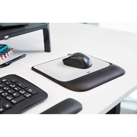 3M Precise Mouse Pad with Gel Wrist Rest - Ergonomic Support for Comfort - Pads & Rests