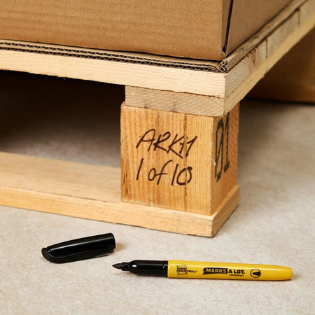 Avery® UltraDuty Markers: Bold Bullet Tip 4 Assorted Markers - & Dry-Erase