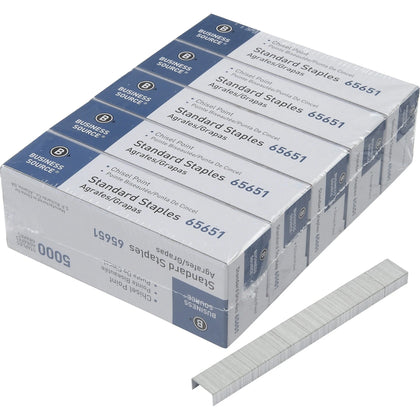Business Source Standard Staples - 1/4’’ Leg 1/2’’ Crown - 30 Sheet Capacity - & Staple Removers