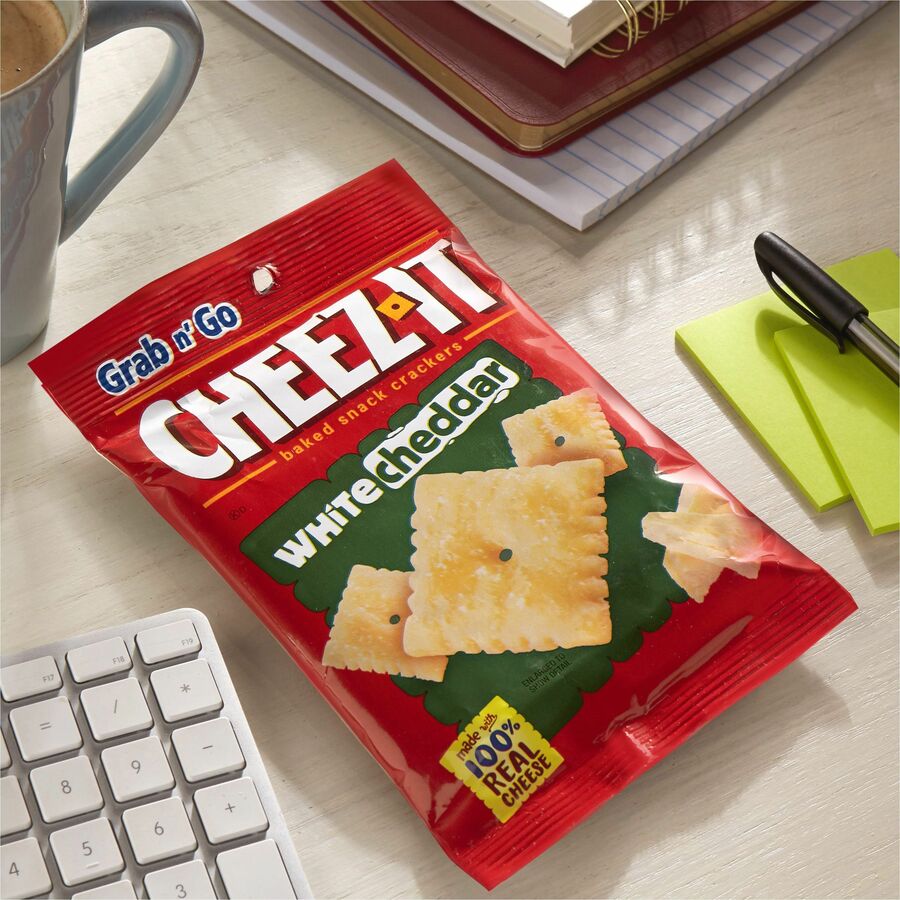 Cheez-It Cheez-It Baked Snack Crackers - Alternate-Image3
