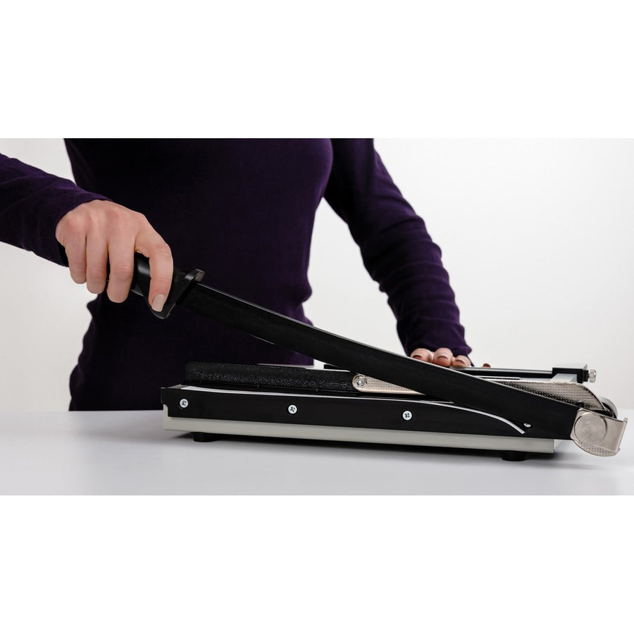 Dahle Vantage 12e Guillotine Paper Trimmer - Bottom