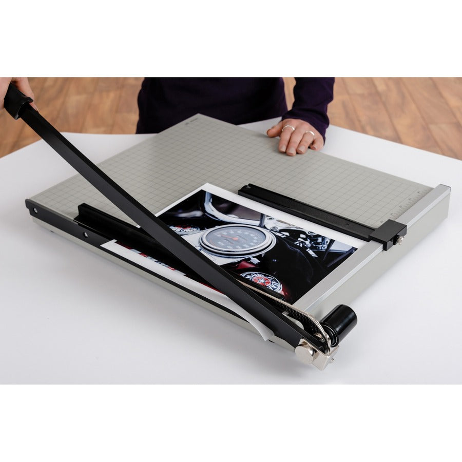 Dahle Vantage 18e Guillotine Paper Trimmer - Front