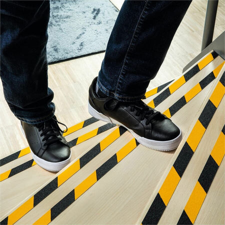 DURABLE Floor Marking Tape DURALINE GRIP 25mm color - Alternate-Image1