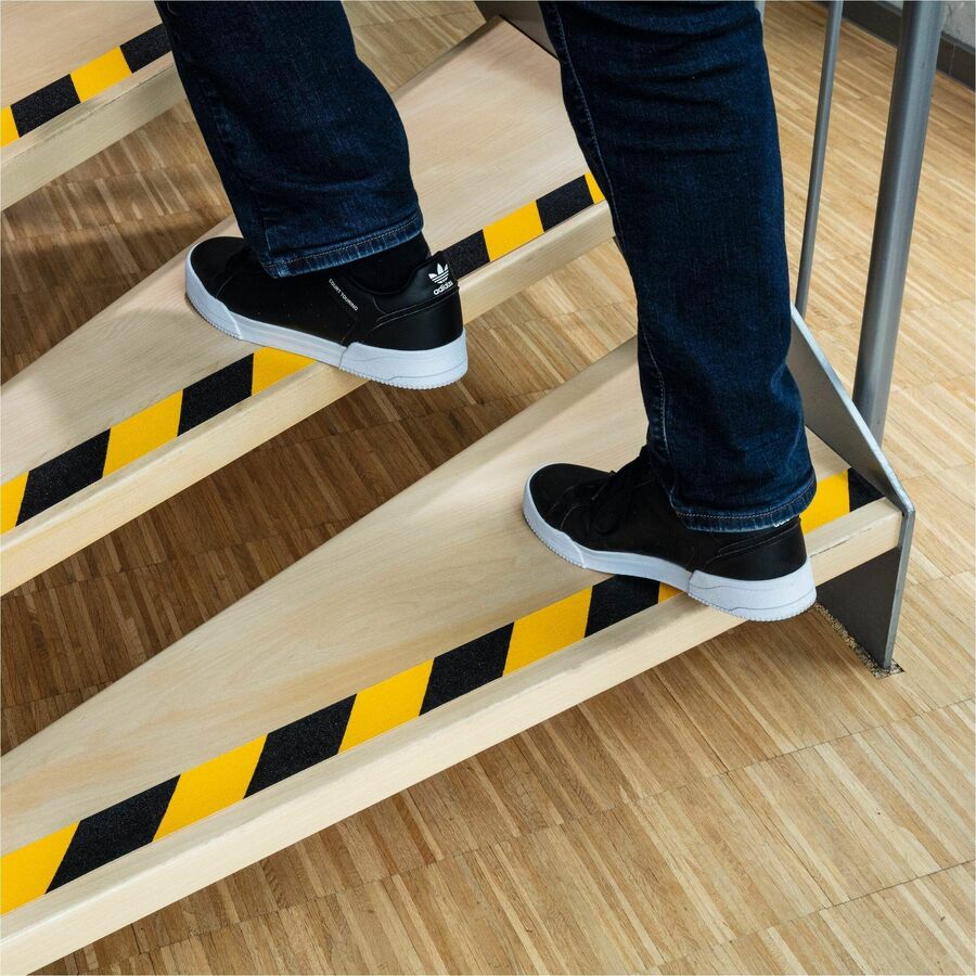 DURABLE Floor Marking Tape DURALINE&reg; GRIP 50mm color - Alternate-Image4