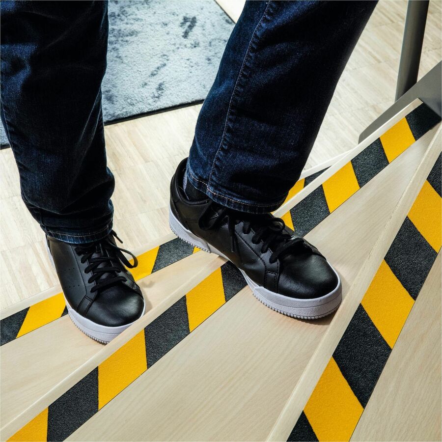 DURABLE Floor Marking Tape DURALINE&reg; GRIP 50mm color - Alternate-Image2