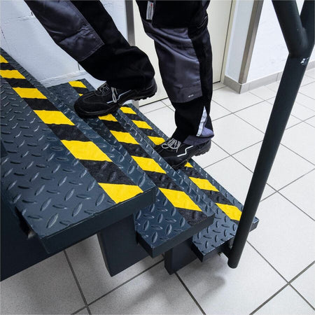 DURABLE Floor Marking Tape DURALINE GRIP+ 50mm color - Alternate-Image2