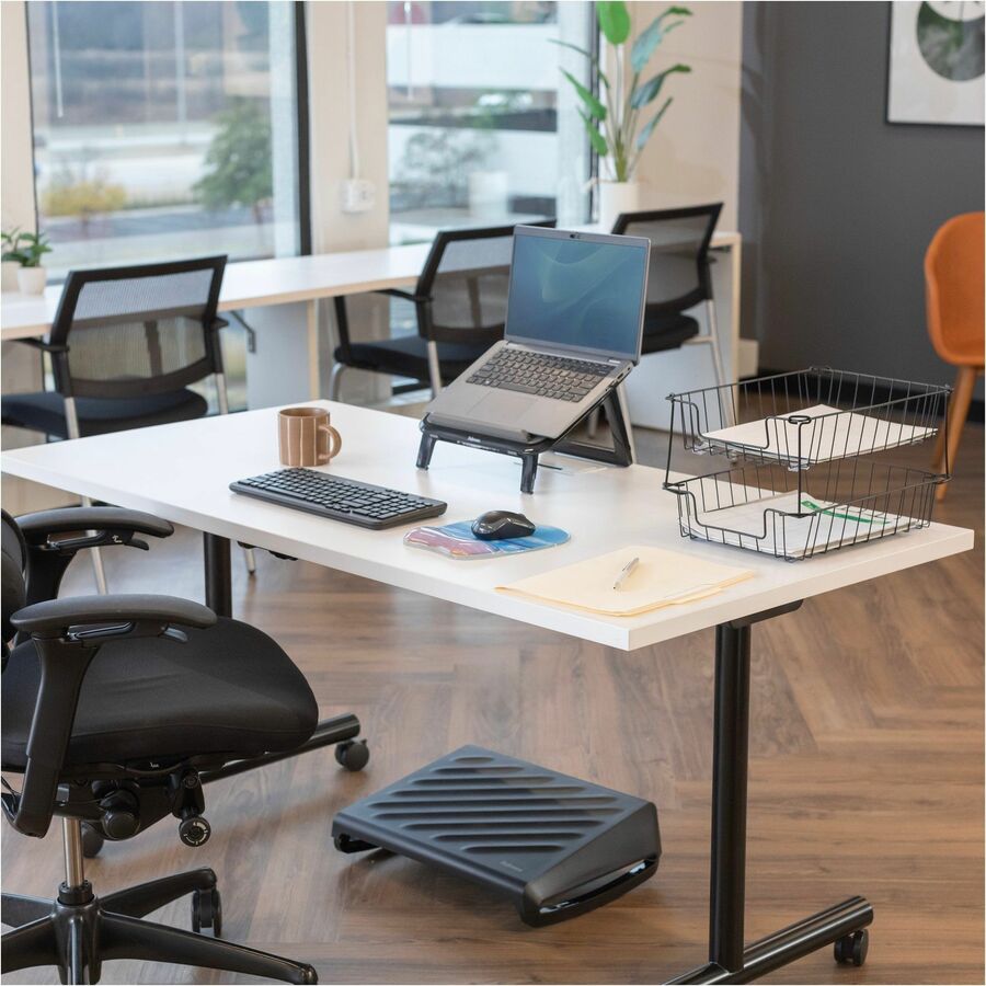 Fellowes Photo Gel Mouse Pad and Wrist Rest with Microban - Alternate-Image2
