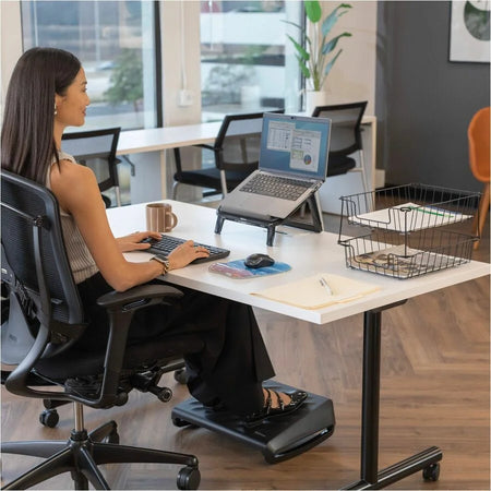 Fellowes Photo Gel Mouse Pad & Wrist Rest with Microban - Sandy Beach - Multicolor Stain Resistant Skid Proof - Pads