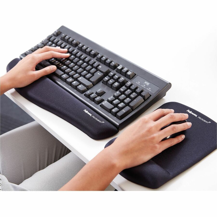 Fellowes PlushTouch Microban Keyboard Wrist Rest - Alternate-Image2