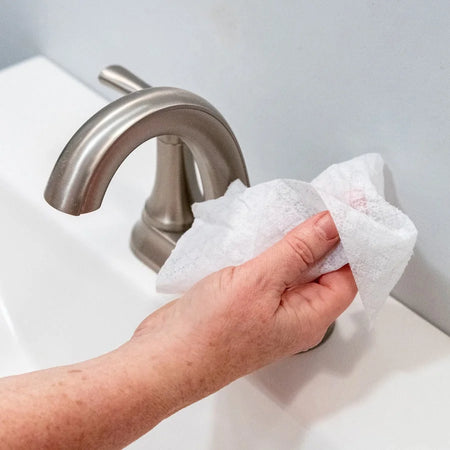 Genuine Joe Disinfecting Wipes: Fresh Citrus Scent Pre-moistened - 75 Wipes/Tub - Cleaning Wipes