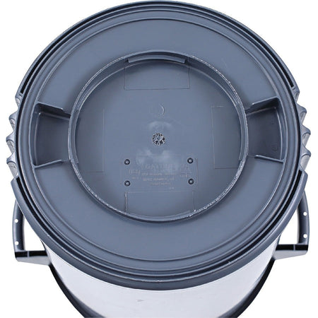 Genuine Joe Heavy-Duty Trash Container - Bottom
