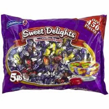 Green Rabbit Fancy Filled Hard Candies - Assorted Fruit Flavors - Individually Wrapped - 5 lb - 420 Pieces - Sweets