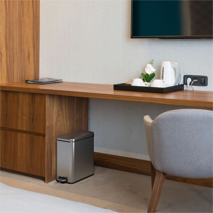 HLS Commercial Soft Step 3-Gallon Trash Can - Alternate-Image1