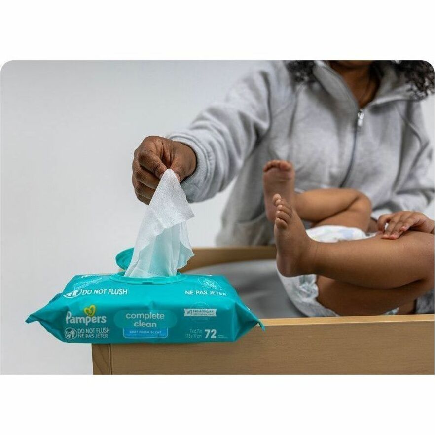 Pampers Complete Clean Cleaning Wipe - Alternate-Image3