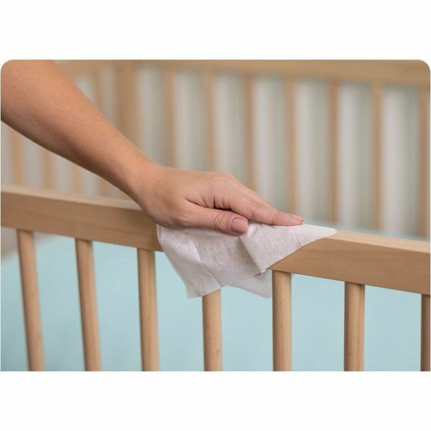 Pampers Complete Clean Cleaning Wipe - Alternate-Image2