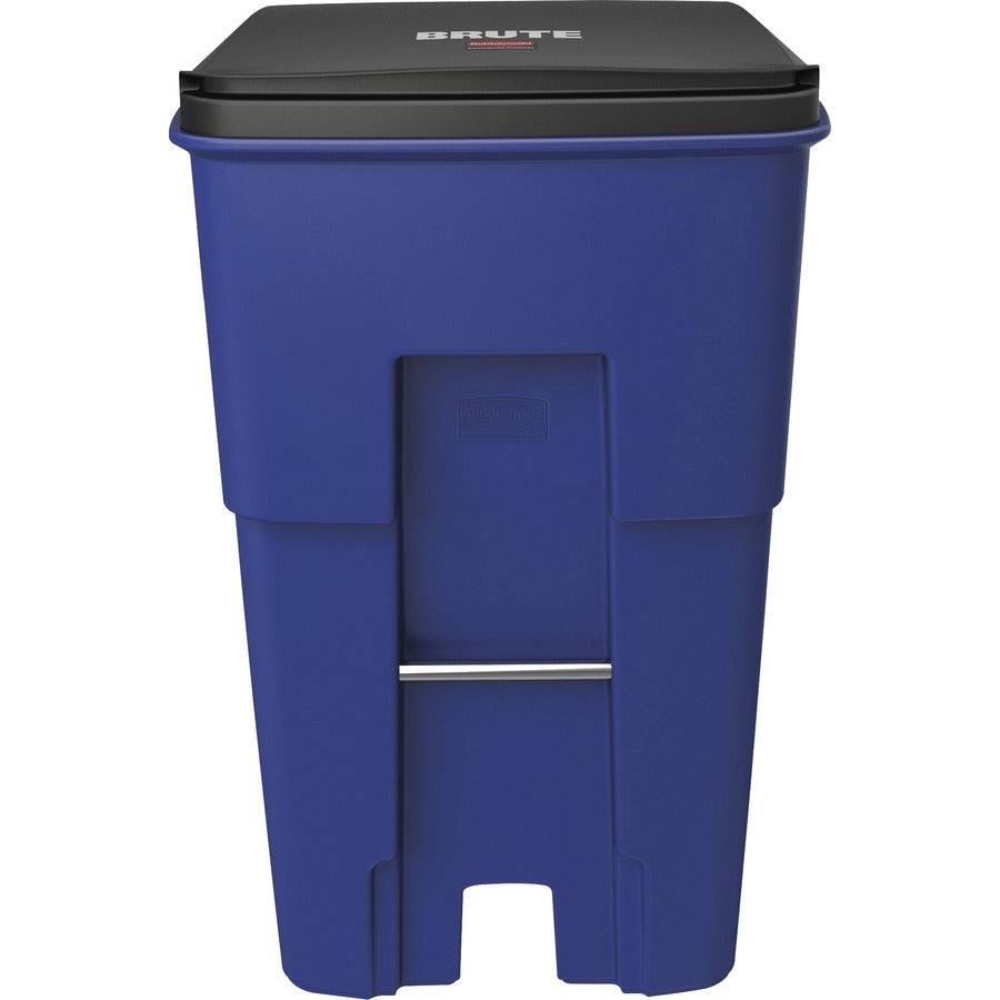 Rubbermaid Commercial Brute 95-gallon Rollout Container - Front