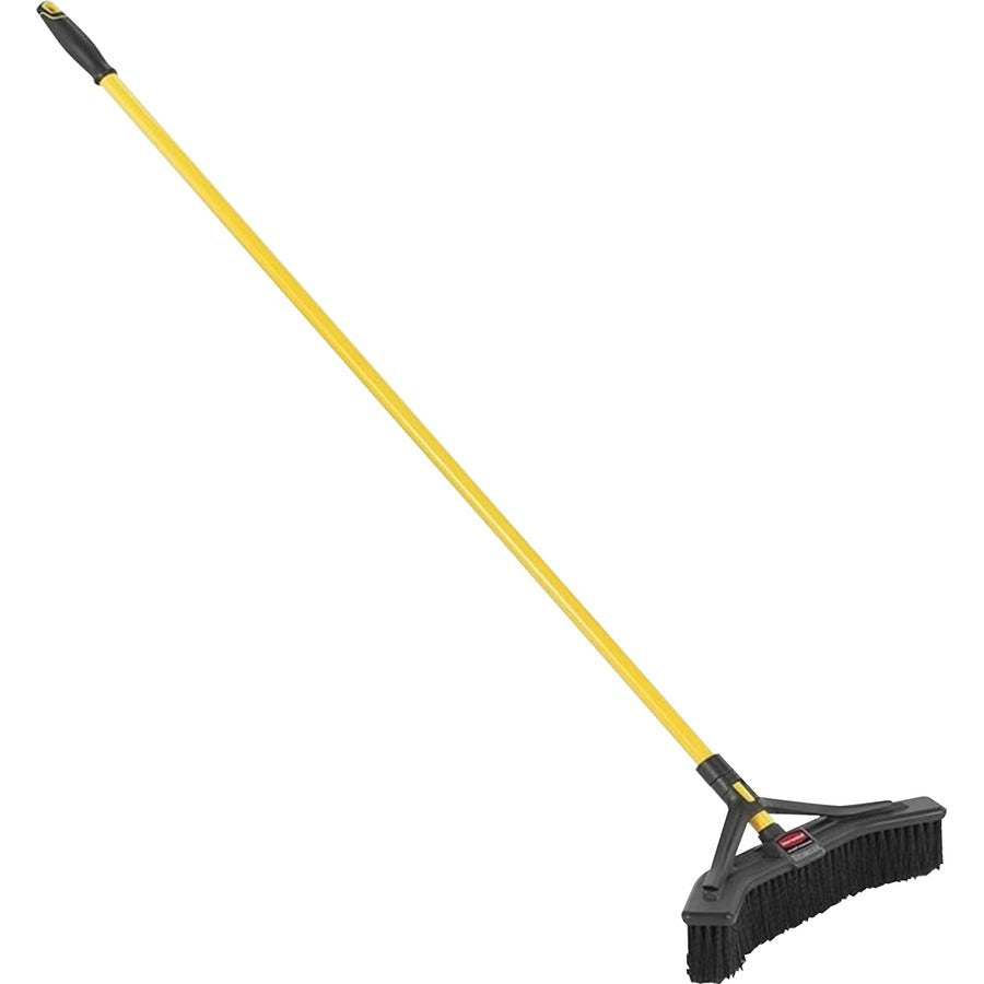 Rubbermaid Commercial Maximizer Push-To-Center 18" Brooms - Right