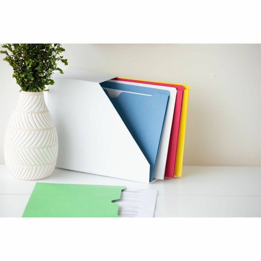 Smead Colored Straight Tab Cut Letter Recycled File Jacket - 8 1/2’’ x 11’’ - 50 Sheets Capacity - 11 pt. - 2 Plys