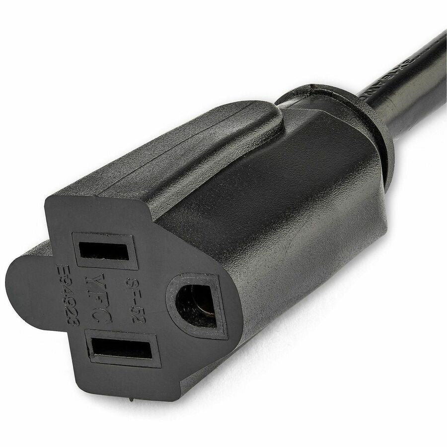 StarTech.com Flat Extension Cord - NEMA 5-15R to NEMA Right-Angle 5-15P - 3 ft. - Alternate-Image3