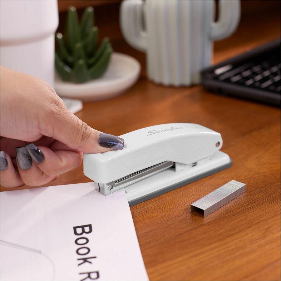 Swingline Cub Compact Stapler - Alternate-Image1
