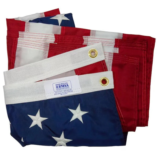 Valley Forge American Flag Kit includes 3’ x 5’ embroidered nylon flag and 20’ pole