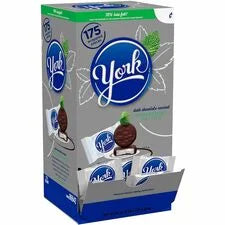 YORK Peppermint Patties: Refreshing & Dark Chocolate - 5.25 lb - 175/Carton - Sweets